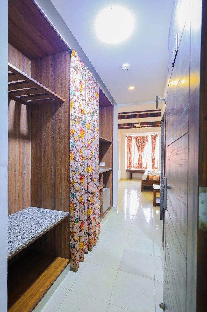 Room interior at Savoy Suites Palacio